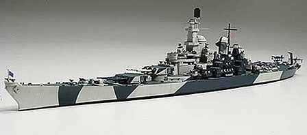 Tamiya 1/700 USS Iowa BB-61 Battleship – 31616 - product image