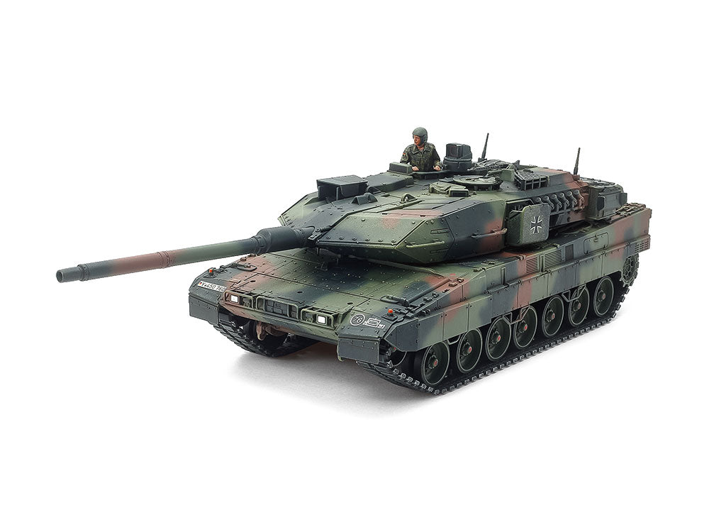 Tamiya German Leopard 2 A7V Main Battle Tank 1:48 Model Kit 32607 — manufacturer example 1