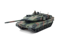 Tamiya German Leopard 2 A7V Main Battle Tank 1:48 Model Kit 32607 — manufacturer example 1