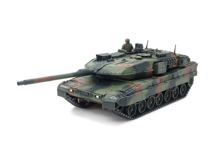 Tamiya German Leopard 2 A7V Main Battle Tank 1:48 Model Kit 32607 — manufacturer example 1
