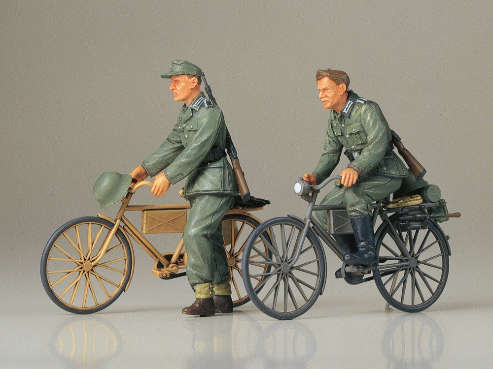 Tamiya 1:35 German Soldiers with Bicycles Model Kit – 35240 – product view
