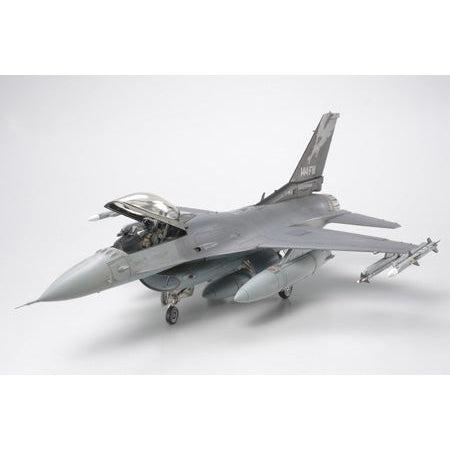 Tamiya 1/48 Lockeed F-16C (Block 25/32) – 61101 — exact product reference
