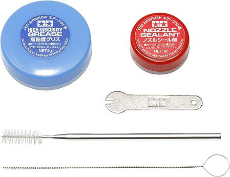 Tamiya Airbrush Cleaning Kit – 74548