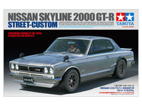 Tamiya 24335 Nissan Skyline 2000 GT-R Street-Custom 1:24 model kit box artwork