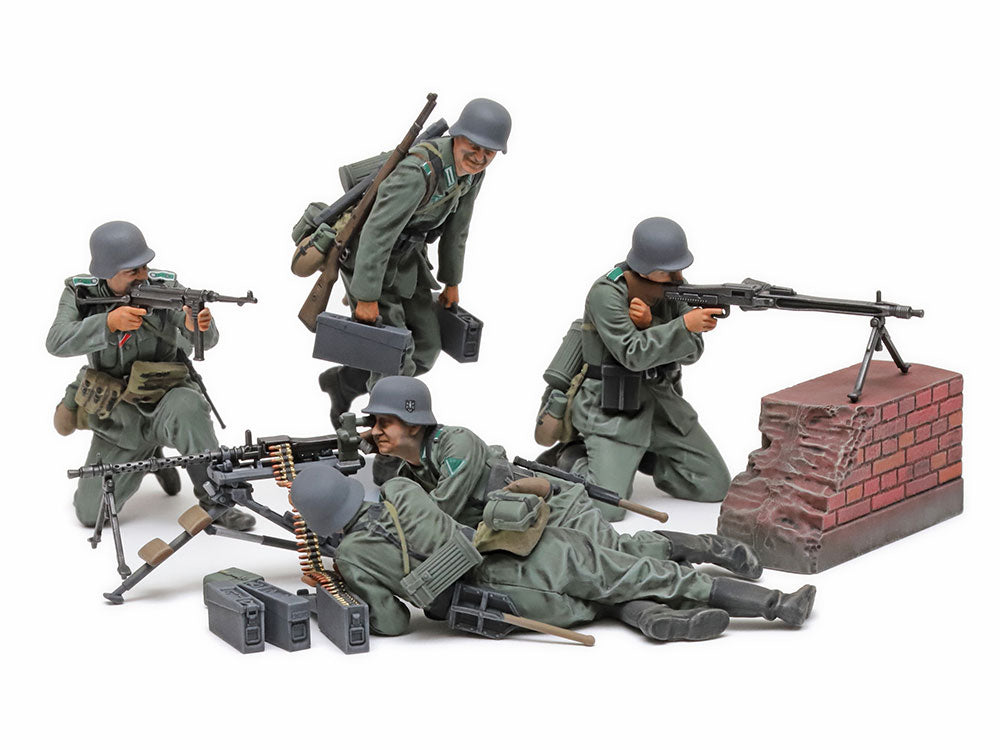 Tamiya 35386 German Machine Gun Team Mid-WWII 1/35 Figure Kit — assembled product example