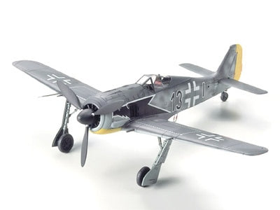 Tamiya 60766 Focke-Wulf Fw190 A-3 1/72 Model Kit — manufacturer product view 1