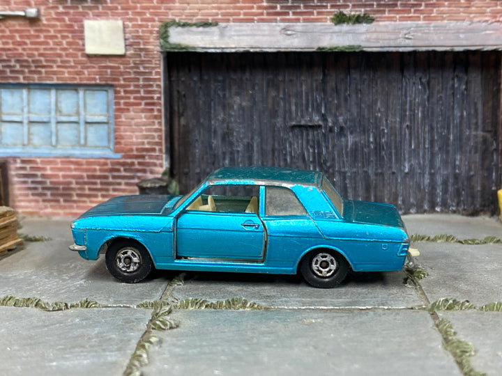 Lesney Matchbox No.25 Ford Cortina Mk II — opposite side view — actual item condition photo