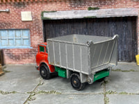 Vintage Lesney Matchbox No. 26 GMC Tipper Truck silver-bed actual item, view 4