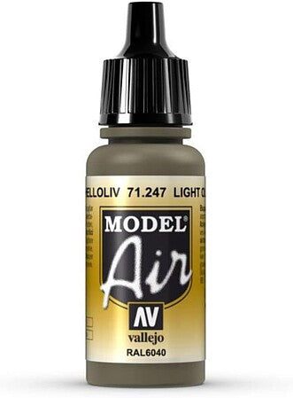 Vallejo Model Air Light Olive RAL 6040 17 ml – 71.247