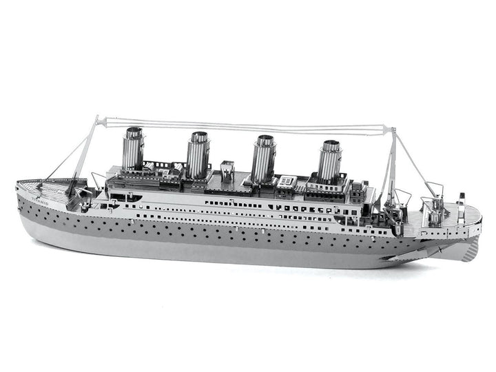 Model Kit Titanic Ship (Moderate Difficulty) Steel Model by Metal Earth image 2