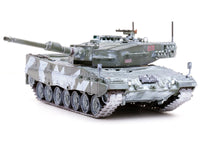 Leopard 2A4 Main Battle Tank with Snorkel "Winter Camouflage" Norwegian Army "Armor Premium" Series 1/72 Diecast Model by Panzerkampf image 3