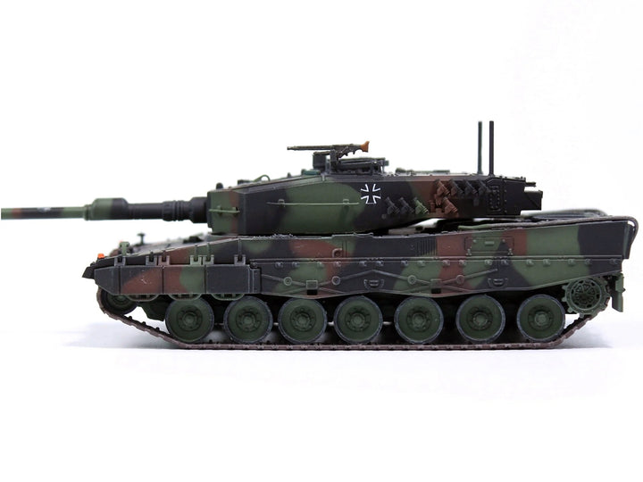 Leopard 2A4 Main Battle Tank "Bundeswehr 361st Panzer Battalion Certain Challenge West Germany" (1988) West German Army "Armor Premium" Series 1/72 Diecast Model by Panzerkampf image 2