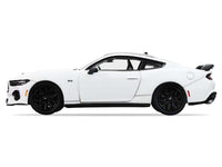 2024 Ford Mustang Oxford White with Black Top "GreenLight Muscle" Series 30 1/64 Diecast Model Car by Greenlight image 2