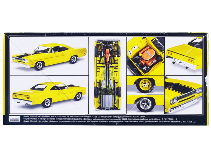 Level 4 Model Kit 1970 Plymouth Road Runner 1/24 Scale Model by Revell image 2