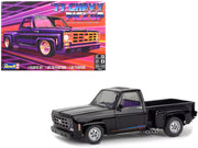 Level 4 Model Kit 1977 Chevrolet Street Pickup Truck 1/25 Scale Model by Revell image 4