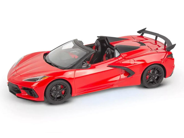 Level 4 Model Kit 2022 Chevrolet Corvette C8 Hardtop Convertible 1/25 Scale Model by Revell image 2