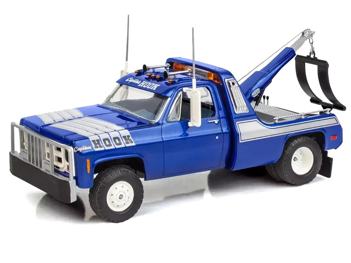 Level 4 Model Kit 1979 GMC Wrecker Tow Truck "Captain Hook" 1/25 Scale Model by Revell image 2