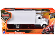 Peterbilt Utility 335 Box Truck White 1/43 Diecast Model by New Ray image 3