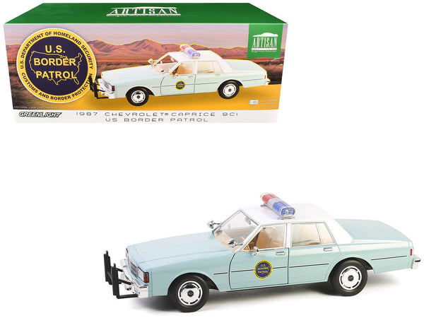 GreenLight 1:18 1987 Chevrolet Caprice 9C1, U.S. Border Patrol, light green with white roof — item 19142