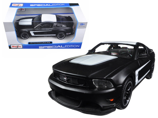 2012 Ford Mustang Boss 302, matte black and white, Maisto 1:24
