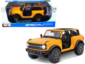 Maisto 1:18 2021 Ford Bronco Badlands in orange metallic.
