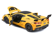 Chevrolet Corvette ZR1 Coupe Yellow with Carbon Top "Special Edition" Series 1/18 Diecast Model Car by Maisto image 3
