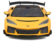 Chevrolet Corvette ZR1 Coupe Yellow with Carbon Top "Special Edition" Series 1/18 Diecast Model Car by Maisto image 4