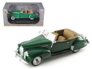 Signature Models 1941 Packard Darrin One Eighty green 1:32 32398GR, product image 1