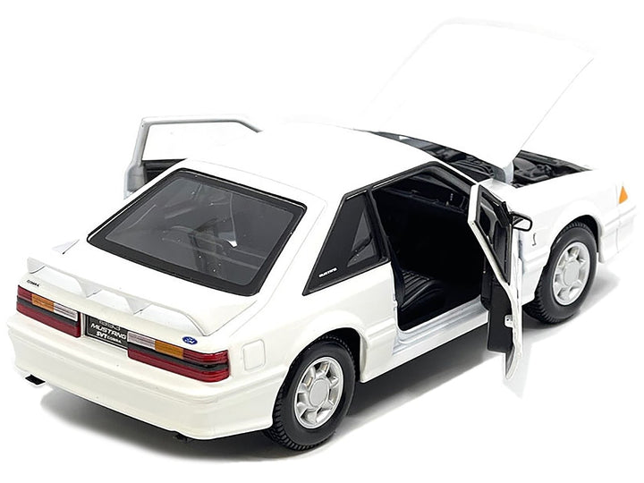 1993 Ford Mustang SVT Cobra White "Special Edition" Series 1/24 Diecast Model Car by Maisto image 2