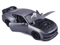 Maisto 2024 Ford Mustang Dark Horse dark gray metallic Special Edition 1:24 32925GRY, product image 3