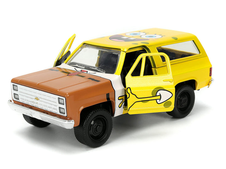 1980 Chevrolet K5 Blazer "SpongeBob Star" Livery Yellow "SpongeBob SquarePants" (1999-Current) TV Series "Hollywood Rides" Series 1/32 Diecast Model Car by Jada image 2
