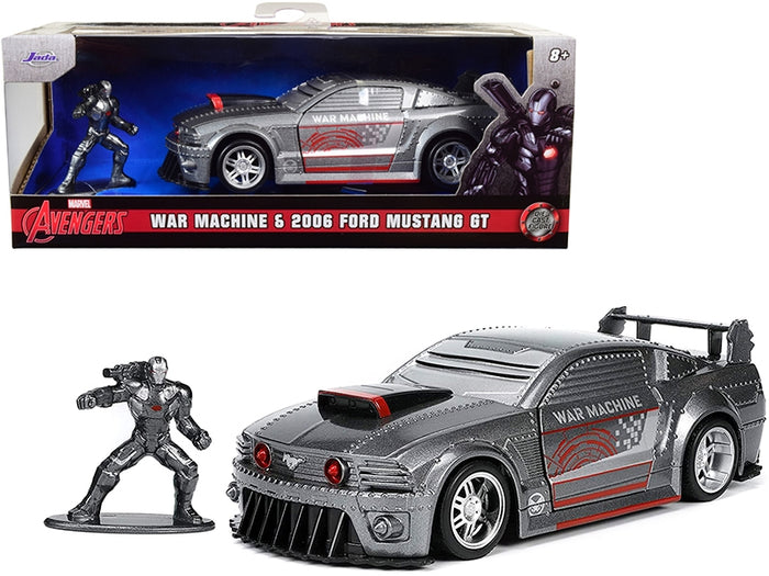 Jada 33082 gray 2006 Ford Mustang GT with War Machine figure, Marvel, 1:32 car-and-figure set