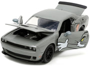2015 Dodge Challenger Hellcat Gray with "Tom" Graphics and Jerry Diecast Figure "Tom and Jerry" "Hollywood Rides" Series 1/24 Diecast Model Car by Jada image 3