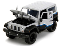 2007 Jeep Wrangler front three-quarter view with hood and doors open, Jada 34194, 1:24