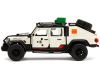 Jada Jeep Gladiator Biosyn Genetics beige equipment shell Jurassic World Dominion 1:32 34465, view 1