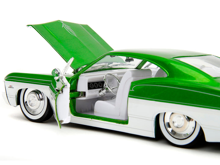 1967 Chevrolet Impala SS Green Metallic and White with White Interior "Bigtime Muscle" Series 1/24 Diecast Model Car by Jada image 2