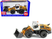 Liebherr L556 Wheel Loader Yellow with White Cabin 1/50 Diecast Model by Siku image 5