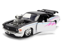 Jada 1970 Mustang Boss 429 black-and-white pink graphics 1:24 model 36590, view 3