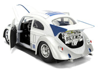 1959 Volkswagen Drag Beetle White with Graphics and R2-D2 Figure "Star Wars" Franchise "Hollywood Rides" Series 1/24 Diecast Model Car by Jada image 3