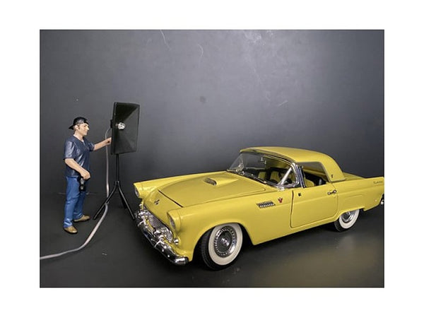 American Diorama Weekend Car Show Figurine V hand-painted 1:24 38313, product image 1