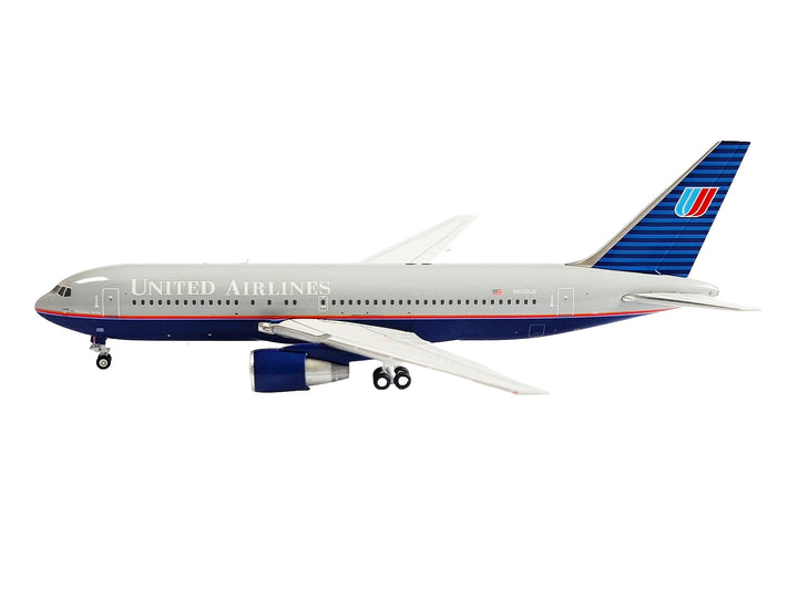 Boeing 767-200ER Commercial Aircraft "United Airlines" (N609UA) Gray with Blue Tail 1/400 Diecast Model by V1:400 image 2