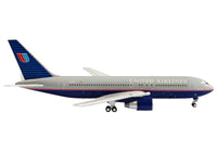 Boeing 767-200ER Commercial Aircraft "United Airlines" (N609UA) Gray with Blue Tail 1/400 Diecast Model by V1:400 image 3