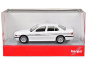 BMW Alpina B12 White 1/87 (HO) Plastic Model Car by Herpa image 3