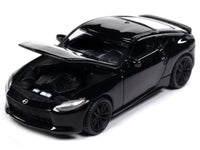 Auto World 2023 Nissan Z Black Diamond Import Legends 1:64 64442-AWSP168B, view 2