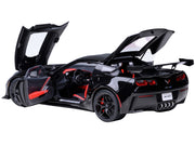 2019 Chevrolet Corvette C7 ZR1 Black with Carbon Top 1/18 Model Car by Autoart image 2