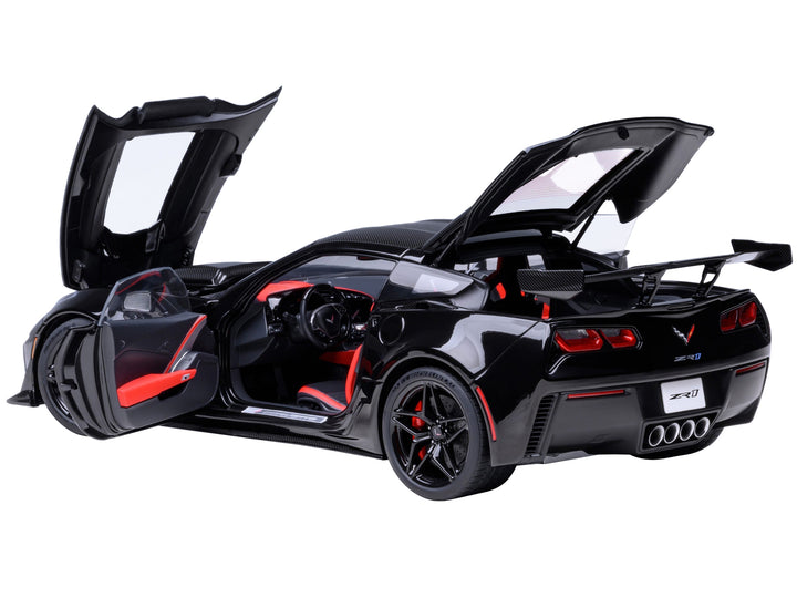 2019 Chevrolet Corvette C7 ZR1 Black with Carbon Top 1/18 Model Car by Autoart image 2