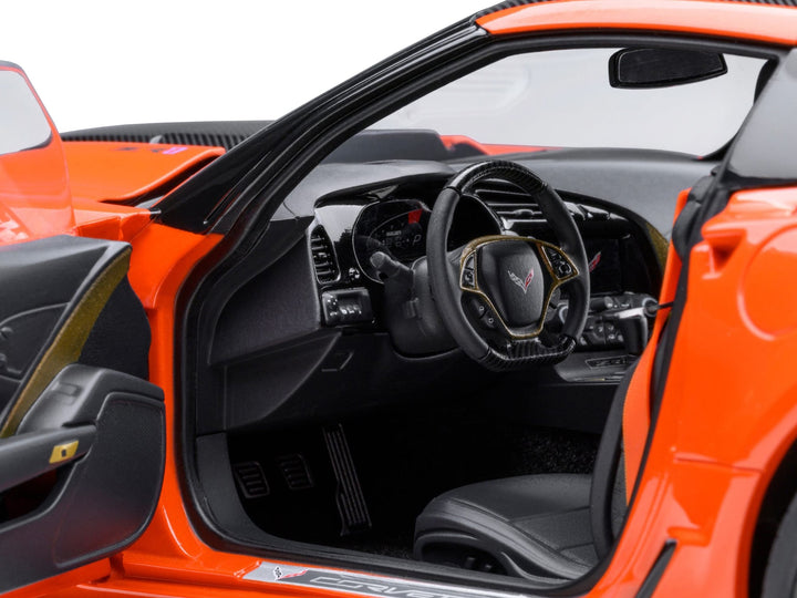 2019 Chevrolet Corvette C7 ZR1 Sebring Orange Tintcoat with Carbon Top 1/18 Model Car by Autoart image 2