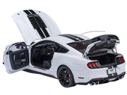 Ford Mustang Shelby GT500 Oxford White with Black Stripes 1/18 Model Car by Autoart image 2