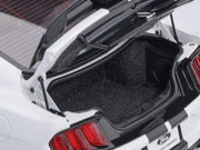 Ford Mustang Shelby GT500 Oxford White with Black Stripes 1/18 Model Car by Autoart image 5