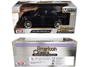 2000 Ford Expedition XLT Black Metallic "Maxx Design" "American Classics" Series 1/24 Diecast Model Car by Motormax image 3
